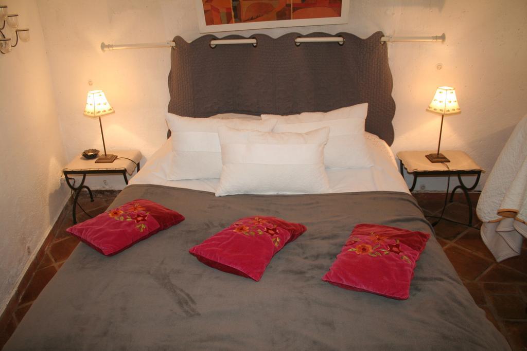 Chambre D'Hotes La Romarine Barnave Exterior photo