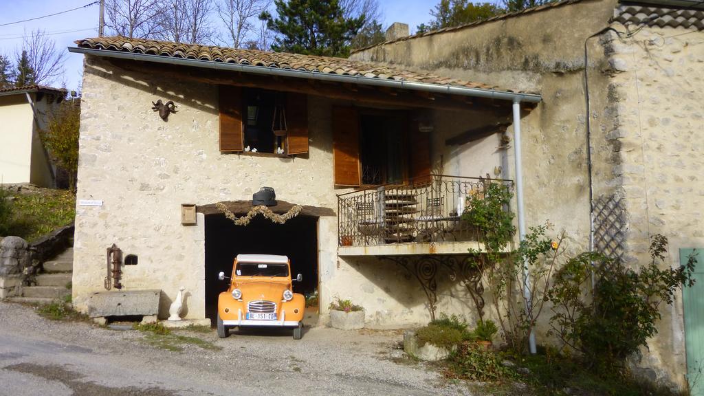 Chambre D'Hotes La Romarine Barnave Exterior photo